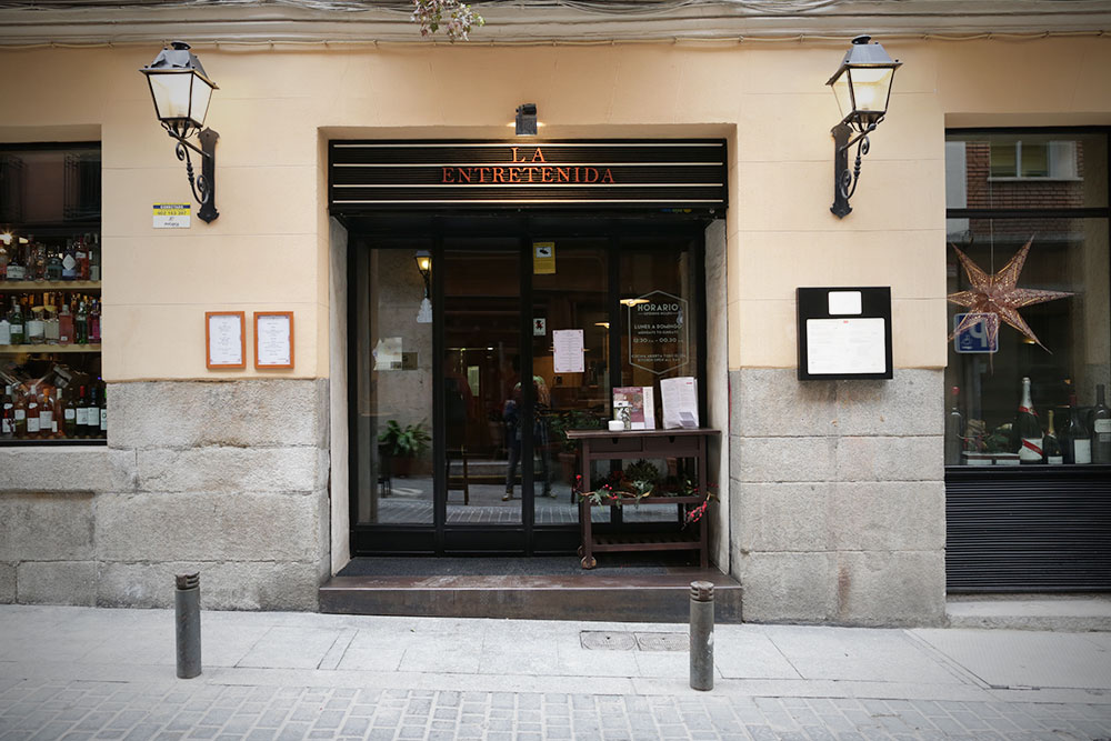 La Entretenida